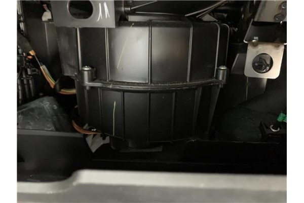 Recambio de motor calefaccion para opel combo d 1.3 cargo l1h1 2,2t referencia OEM IAM 1611726380  