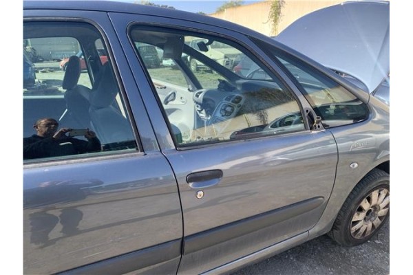 Recambio de puerta delantero derecha para citroen xsara picasso 1.6 hdi referencia OEM IAM 9004L5  