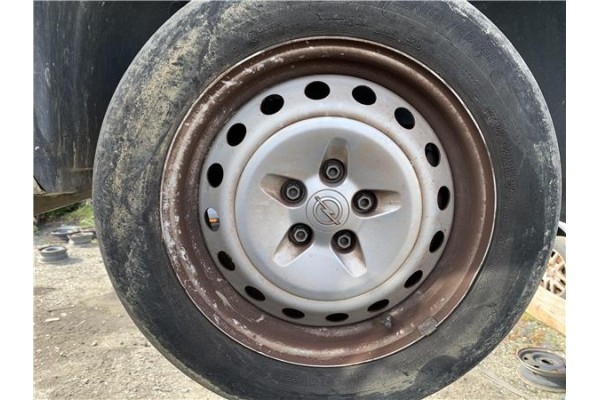 Recambio de llanta para opel combo d 1.3 cargo l1h1 2,2t referencia OEM IAM 95518225  