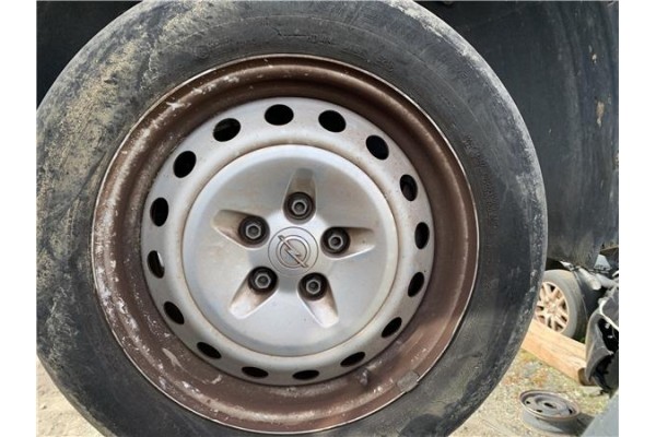 Recambio de llanta para opel combo d 1.3 cargo l1h1 2,2t referencia OEM IAM 95518225  