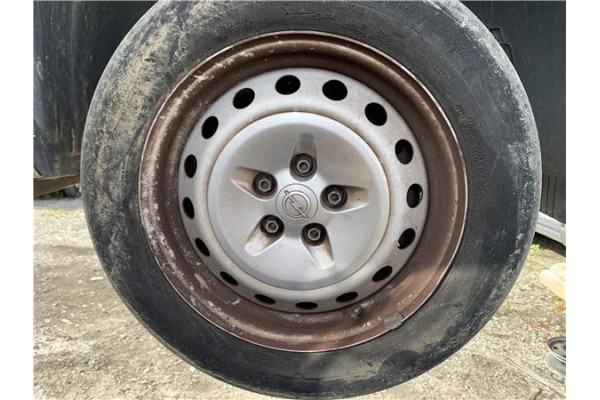 Recambio de llanta para opel combo d 1.3 cargo l1h1 2,2t referencia OEM IAM 95518225  
