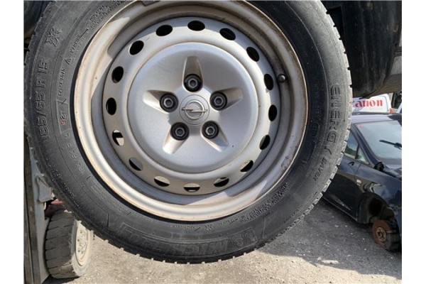 Recambio de llanta para opel combo d 1.3 cargo l1h1 2,2t referencia OEM IAM   