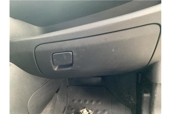 Recambio de guantera salpicadero para opel combo d 1.3 cargo l1h1 2,2t referencia OEM IAM 95511235  