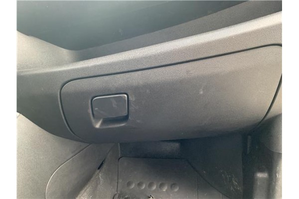 Recambio de guantera salpicadero para opel combo d 1.3 cargo l1h1 2,2t referencia OEM IAM 95511235  