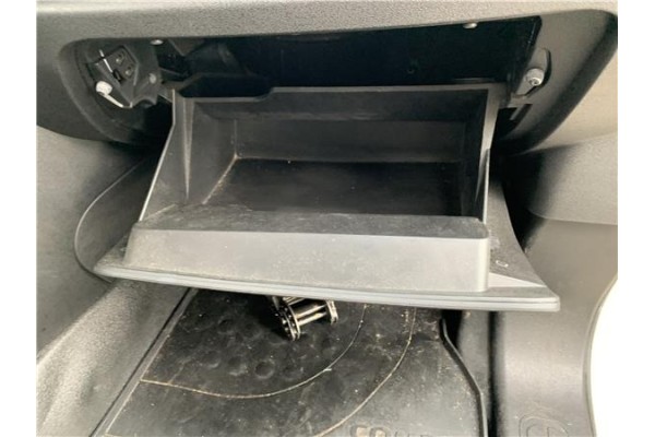 Recambio de guantera salpicadero para opel combo d 1.3 cargo l1h1 2,2t referencia OEM IAM 95511235  