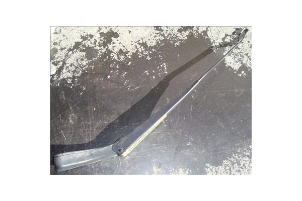 Recambio de brazo limpiaparabrisas delantero para ford mondeo iii (b5y) 2.0 16v tddi / tdci referencia OEM IAM   