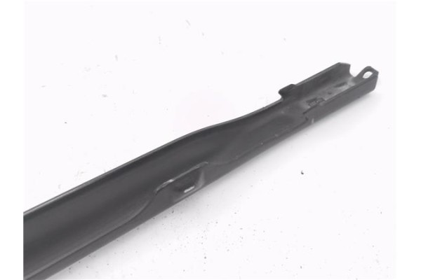 Recambio de brazo limpiaparabrisas delantero derecho para seat leon (1p1) 1.9 tdi referencia OEM IAM 1P0955410A  