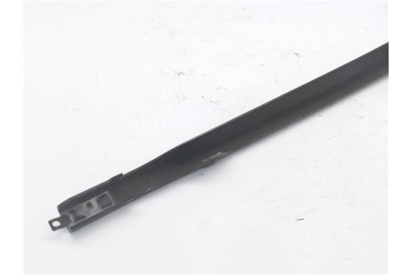 Recambio de brazo limpiaparabrisas delantero izquierdo para seat leon (1p1) 1.9 tdi referencia OEM IAM 1P0955409A  