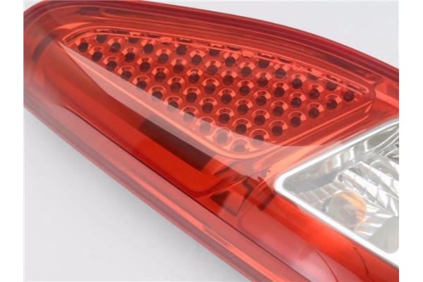 Recambio de piloto trasero izquierdo para peugeot partner tepee 1.6 premium referencia OEM IAM 9680545280 9677205180 