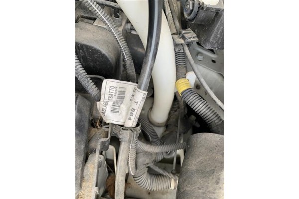 Recambio de deposito limpiaparabrisas para opel combo d 1.3 cargo l1h1 2,2t referencia OEM IAM 95523788  