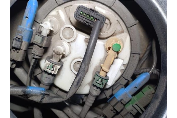 Recambio de bomba combustible para citroen c5 tourer 2.0 business class referencia OEM IAM 9687218480  