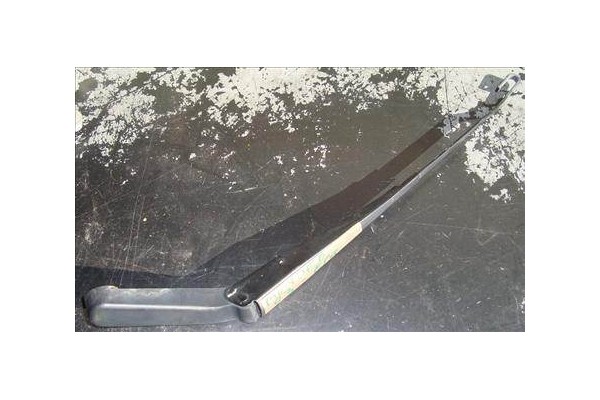 Recambio de brazo limpiaparabrisas delantero para ford mondeo iii (b5y) 2.0 16v tddi / tdci referencia OEM IAM   