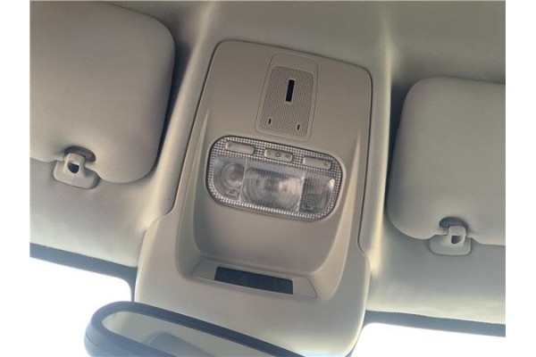 Recambio de luz delantero central techo para citroen c5 tourer 2.0 business class referencia OEM IAM 6362Q2  
