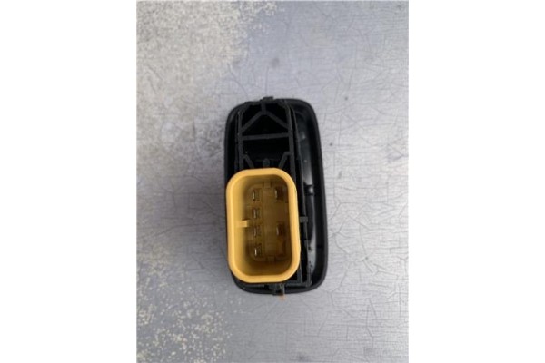 Recambio de mando elevalunas delantero derecho para ford fiesta vi 1.6 tdci referencia OEM IAM 8A6T14529AB  