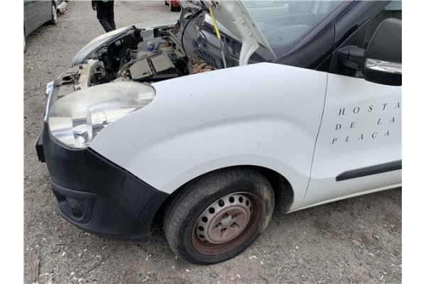 Recambio de aleta delantero izquierda para opel combo d 1.3 cargo l1h1 2,2t referencia OEM IAM 95509343  