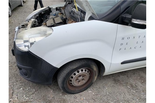 Recambio de aleta delantero izquierda para opel combo d 1.3 cargo l1h1 2,2t referencia OEM IAM 95509343  