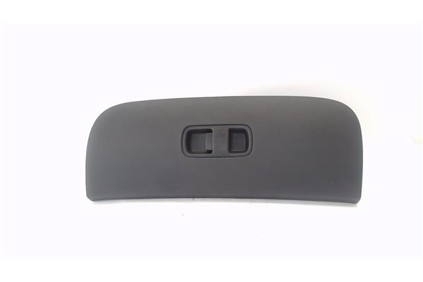 Recambio de guantera salpicadero para kia carnival 2.9 crdi referencia OEM IAM 4D84735110  