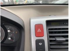 Recambio de interruptor luces emergencia para hyundai tucson (jm) 2.0 referencia OEM IAM 937902E000CA  