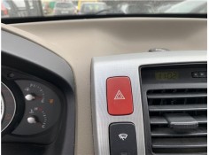 Recambio de interruptor luces emergencia para hyundai tucson (jm) 2.0 referencia OEM IAM 937902E000CA  