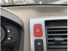 Recambio de interruptor luces emergencia para hyundai tucson (jm) 2.0 referencia OEM IAM 937902E000CA  