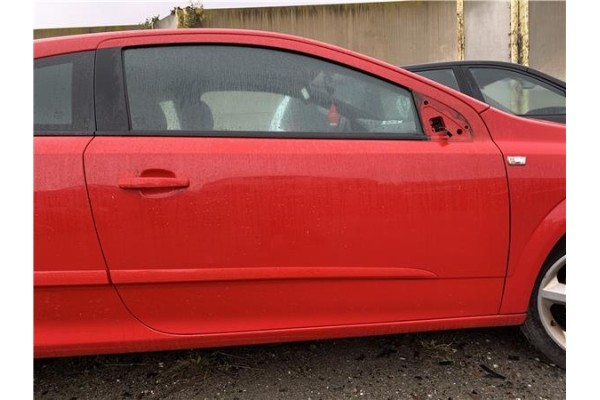 Recambio de puerta delantero derecha para opel astra h gtc 1.7 cdti referencia OEM IAM 94711560  
