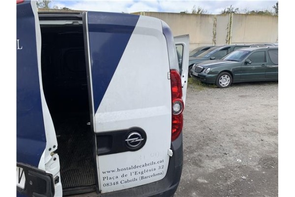 Recambio de puerta trasero derecha carga cerrada para opel combo d 1.3 cargo l1h1 2,2t referencia OEM IAM 95509395 95519553 
