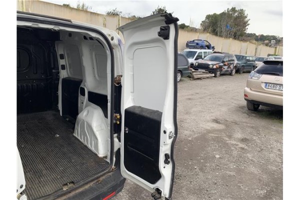 Recambio de puerta trasero derecha carga cerrada para opel combo d 1.3 cargo l1h1 2,2t referencia OEM IAM 95509395 95519553 