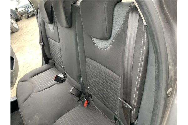 Recambio de asientos traseros para renault clio iv 1.5 business referencia OEM IAM   
