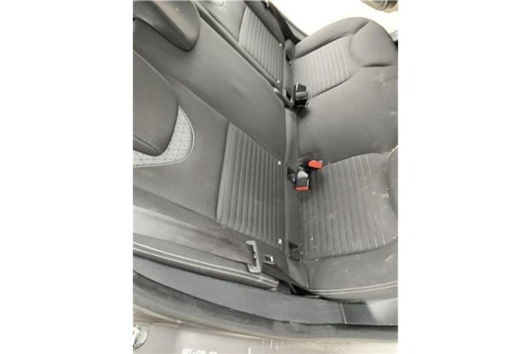Recambio de asientos traseros para renault clio iv 1.5 business referencia OEM IAM   