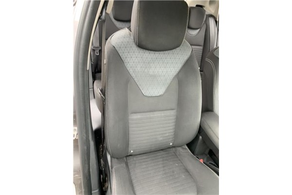Recambio de asiento delantero derecho para renault clio iv 1.5 business referencia OEM IAM   