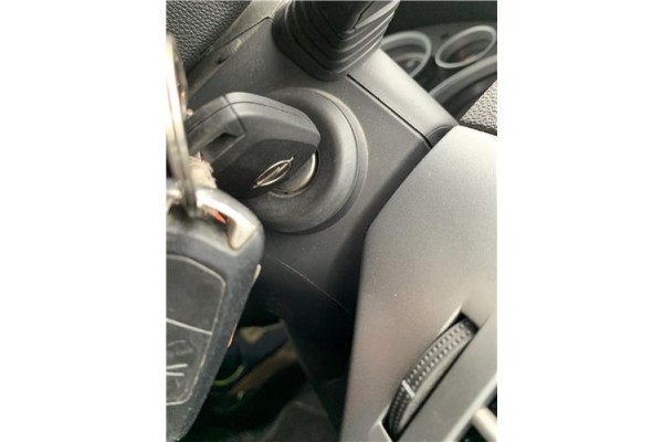 Recambio de clausor para opel astra h gtc 1.7 cdti referencia OEM IAM 93181728  