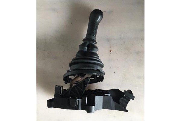 Recambio de palanca de cambio para ford fiesta v (jh_, jd_) 1.4 16v referencia OEM IAM 031007152057 2S6R7C453NE 