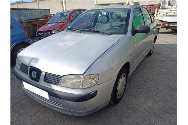 SEAT CORDOBA BERLINA (6K2)