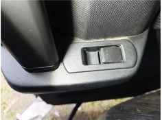 BOTONERA PUERTA TRASERO DERECHA B4K66380 