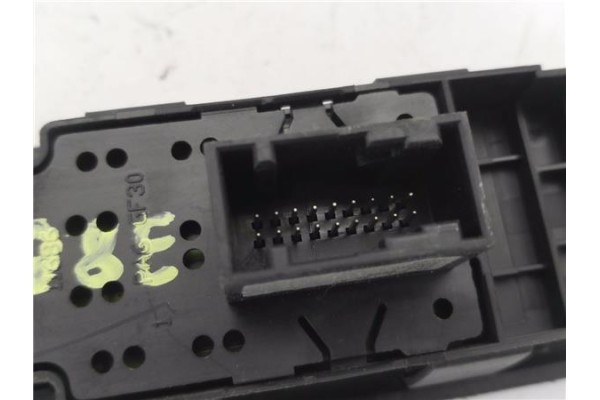 Recambio de mando elevalunas delantero izquierdo para peugeot 308 1.6 gt referencia OEM IAM 96565186XT  