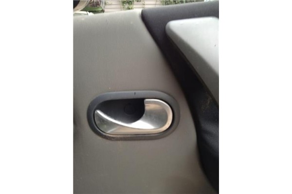 Recambio de manilla int. puerta delantero derecha para renault grand scénic ii (jm0/1_) 1.9 dci (jm14) referencia OEM IAM   