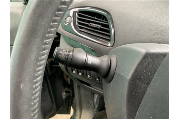 Recambio de mando intermitencia para renault grand scénic iii (jz0/1_) 1.5 dci referencia OEM IAM 255670019R  