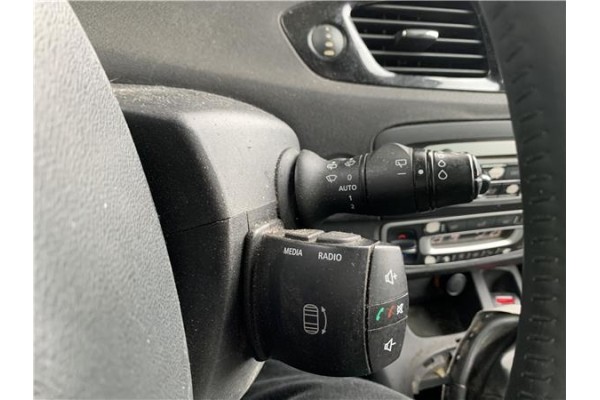Recambio de mando intermitencia para renault grand scénic iii (jz0/1_) 1.5 dci referencia OEM IAM 255670019R  