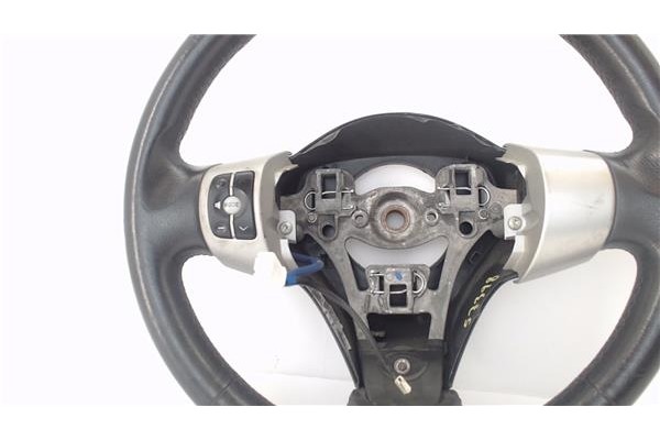Recambio de volante para toyota yaris (ksp9/scp9/nlp9) 1.3 vvt-i referencia OEM IAM   