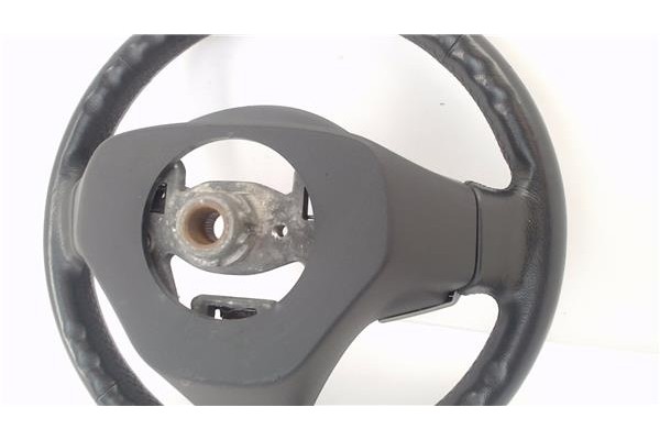 Recambio de volante para toyota yaris (ksp9/scp9/nlp9) 1.3 vvt-i referencia OEM IAM   
