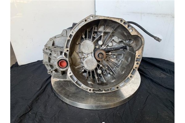 Recambio de caja cambios manual para renault master iii combi 2.3 l2h2 3,5t referencia OEM IAM PF6054 C037996 