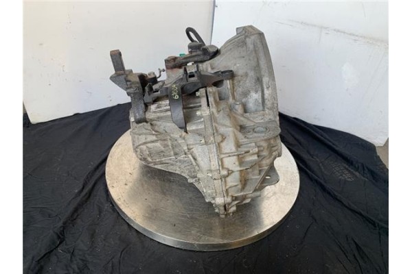 Recambio de caja cambios manual para renault master iii combi 2.3 l2h2 3,5t referencia OEM IAM PF6054 C037996 
