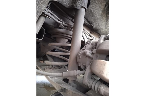 Recambio de amortiguador trasero derecho para mercedes-benz clase b (bm 246) 1.8 b 200 cdi (246.201) referencia OEM IAM A2463201
