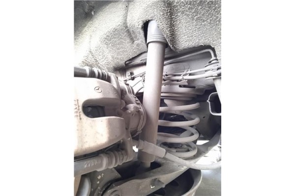 Recambio de amortiguador trasero izquierdo para mercedes-benz clase b (bm 246) 1.8 b 200 cdi (246.201) referencia OEM IAM A24632