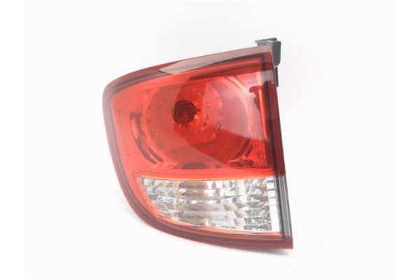 Recambio de piloto trasero izquierdo para ssangyong kyron 2.0 200 xdi referencia OEM IAM 8360309150 8360109 