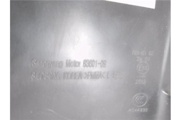 Recambio de piloto trasero izquierdo para ssangyong kyron 2.0 200 xdi referencia OEM IAM 8360309150 8360109 