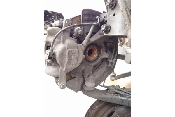 Recambio de mangueta delantero derecha para mercedes-benz clase b (bm 246) 1.8 b 200 cdi (246.201) referencia OEM IAM A246332020