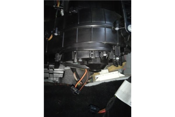 Recambio de motor calefaccion para mercedes-benz clase b (bm 246) 1.8 b 200 cdi (246.201) referencia OEM IAM A2469064200  