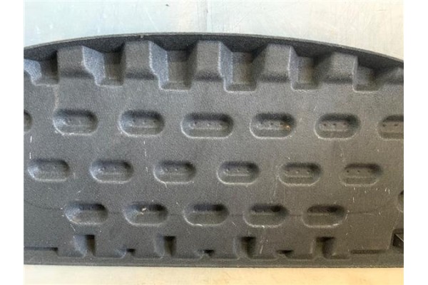 Recambio de bandeja trasero para seat leon (1p1) 1.9 tdi referencia OEM IAM 1P0867769C  