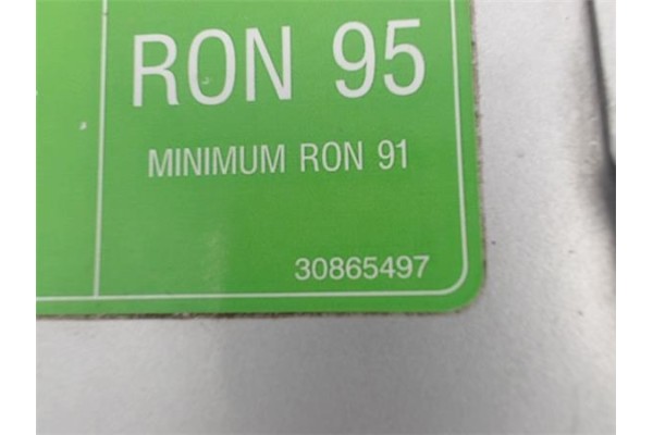 Recambio de tapa exterior combustible para volvo s40 berlina 1.8 i referencia OEM IAM 30865497  